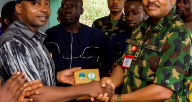 Itu Council Chairman Inaugurates Security Base In Oku Iboku